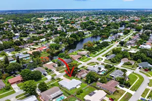 1163 Essex Dr, Wellington, FL 33414 - Photo 49