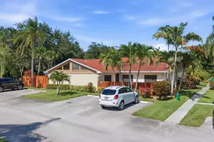 4353 Woodstock Dr, West Palm Beach, FL 33409 - Photo 1