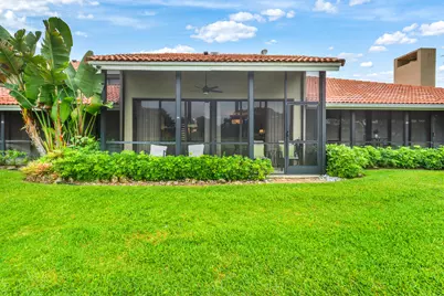 301 Old Meadow Way, Palm Beach Gardens, FL 33418 - Photo 9
