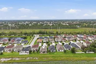 5655 NW Pine Trail Cir, Port Saint Lucie, FL 34983 - Photo 3