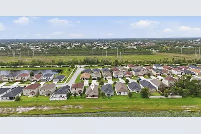 5655 NW Pine Trail Circle, Port Saint Lucie, FL 34983 - Photo 3