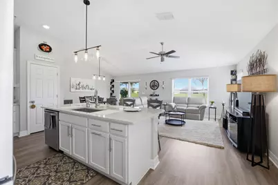 5655 NW Pine Trail Circle, Port Saint Lucie, FL 34983 - Photo 19