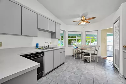 2265 SE Carnation Avenue, Port Saint Lucie, FL 34952 - Photo 9