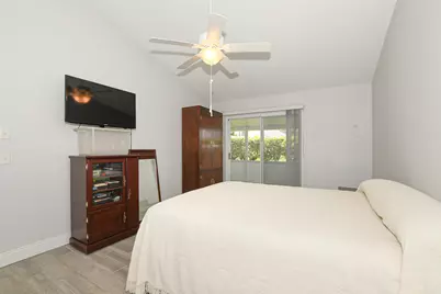 2640 SE Tropical East Circle, Port Saint Lucie, FL 34952 - Photo 9