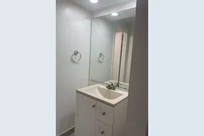 1660 W Golfview Drive, Pembroke Pines, FL 33026 - Photo 15