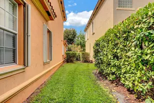 10641 Willow Oak Ct, Wellington, FL 33414 - Photo 47