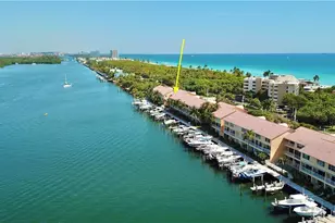 4230 N Ocean Dr, Hollywood, FL 33019 - Photo 3