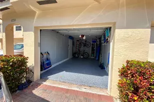 4230 N Ocean Dr, Hollywood, FL 33019 - Photo 23