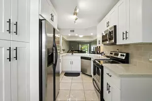 23380 Carolwood Ln, Boca Raton, FL 33428 - Photo 3