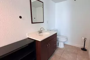 9235 SW 8th St, Boca Raton, FL 33428 - Photo 17