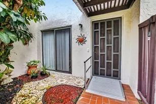 8045 Eastlake Dr, Boca Raton, FL 33433 - Photo 3