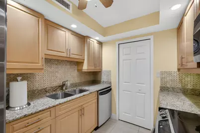 3000 N Ocean Drive #31 B, Singer Island, FL 33404 - Photo 9