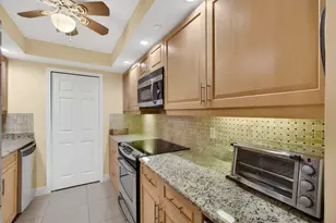 3000 N Ocean Dr, Singer Island, FL 33404 - Photo 11