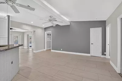 1101 E Country Club Circle, Plantation, FL 33317 - Photo 9