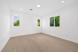 1355 NW 42nd St, Miami, FL 33142 - Photo 17