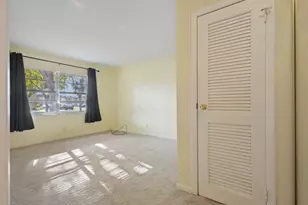 480 N Laurel Dr, Margate, FL 33063 - Photo 11