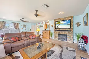 128 Banyan Cir, Jupiter, FL 33458 - Photo 15