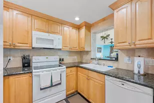 128 Banyan Cir, Jupiter, FL 33458 - Photo 7