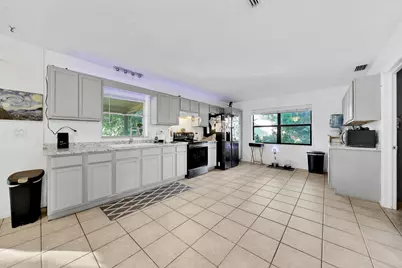 1031 SW 24th Avenue, Okeechobee, FL 34974 - Photo 13