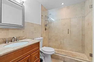 2361 SW 70th Ave, Davie, FL 33317 - Photo 13
