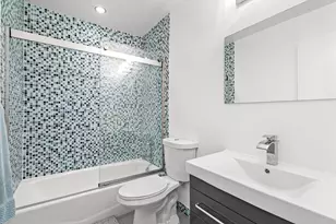 2361 SW 70th Ave, Davie, FL 33317 - Photo 15