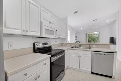 5304 Wycombe Avenue, Boynton Beach, FL 33437 - Photo 9