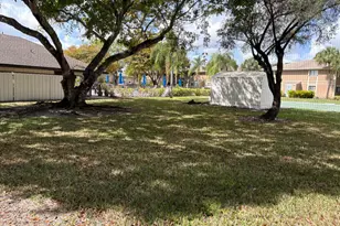 7233 Ashmont Cir, Tamarac, FL 33321 - Photo 21