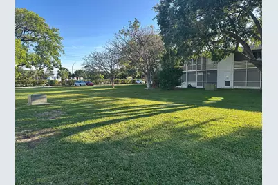81 Farnham D #81, Deerfield Beach, FL 33442 - Photo 21