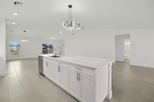 5315 NW Nail Ct, Port Saint Lucie, FL 34986 - Photo 15