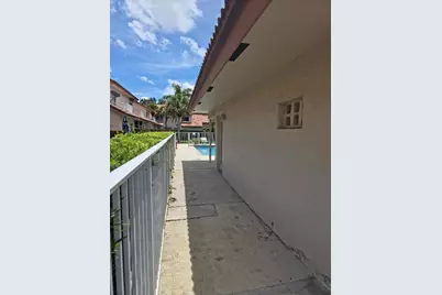 10939 W Broward Boulevard #10939, Plantation, FL 33324 - Photo 7