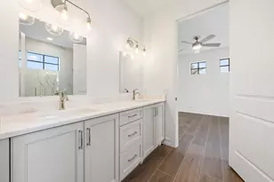 309 Cascade Ln, Palm Beach Shores, FL 33404 - Photo 23