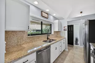 101 Half Moon Cir, Jupiter, FL 33458 - Photo 7