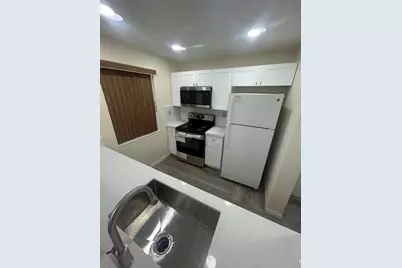 3252 Foxcroft Road #201, Miramar, FL 33025 - Photo 9