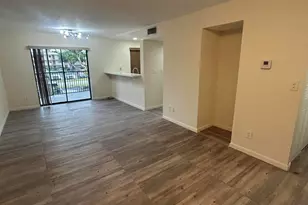 3252 Foxcroft Rd, Miramar, FL 33025 - Photo 5