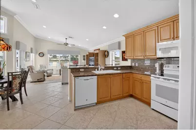 13461 Barcelona Lake Circle, Delray Beach, FL 33446 - Photo 31