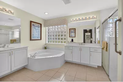 13461 Barcelona Lake Circle, Delray Beach, FL 33446 - Photo 47