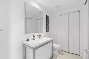 2000 Metropica Wy, Sunrise, FL 33323 - Photo 25