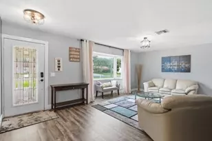 140 Bilbao St, Royal Palm Beach, FL 33411 - Photo 5