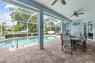 512 SW South Carolina Drive, Stuart, FL 34994 - Photo 37