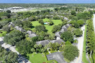 13334 Polo Club Rd, Wellington, FL 33414 - Photo 15