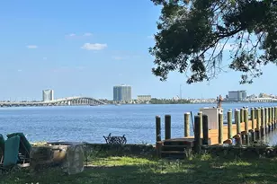 67 W North Shore Ave, North Fort Myers, FL 33903 - Photo 5
