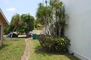 8706 NW 83rd St, Tamarac, FL 33321 - Photo 23