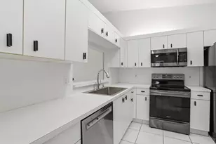 18 Sausalito Dr, Boynton Beach, FL 33436 - Photo 9