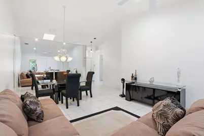 18 Sausalito Drive, Boynton Beach, FL 33436 - Photo 9