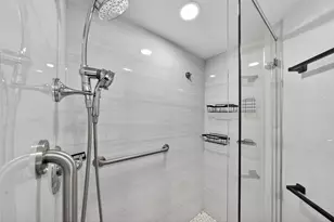 5182 S University Dr, Davie, FL 33328 - Photo 19