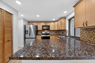 5182 S University Dr, Davie, FL 33328 - Photo 13