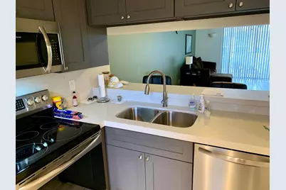 10501 W Broward Boulevard #405, Plantation, FL 33324 - Photo 5