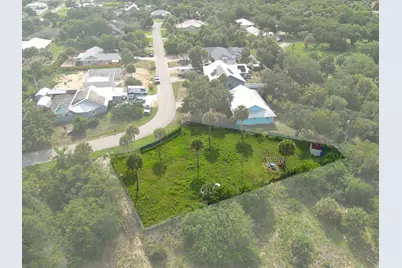 1130 SW 3rd Ct Court SW, Vero Beach, FL 32962 - Photo 5