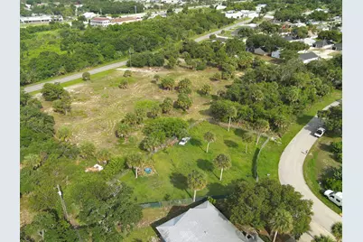1130 SW 3rd Ct Court SW, Vero Beach, FL 32962 - Photo 11