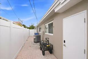 1730 NW 39th St, Oakland Park, FL 33309 - Photo 47